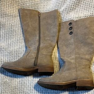 Avenue Taupe Knee-High Button Accent Heeled Boots **see comments**